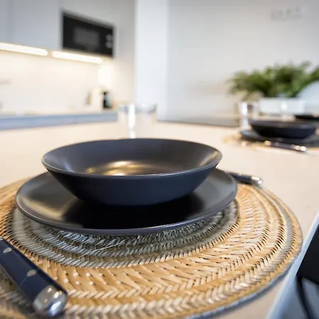 Апартаменты Vivi Homes - Sana Pool, Sauna, Gym &