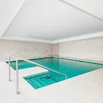 Vivi Homes - Sana Pool, Sauna, Gym & شقة توريمولينوس