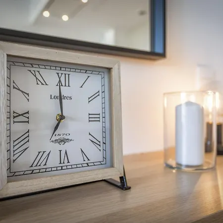 Vivi Homes - Sana Pool, Sauna, Gym &