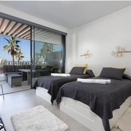 Apartamento Vivi Homes - Sana Pool, Sauna, Gym&beach