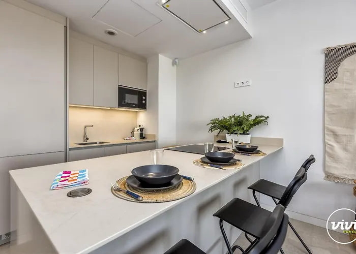 Vivi Homes - Sana Pool, Sauna, Gym & Torremolinos