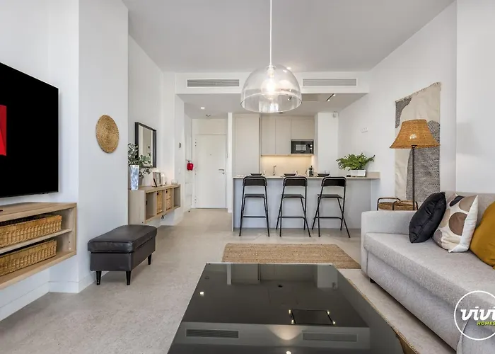 Vivi Homes - Sana Pool, Sauna, Gym & Lägenhet Torremolinos