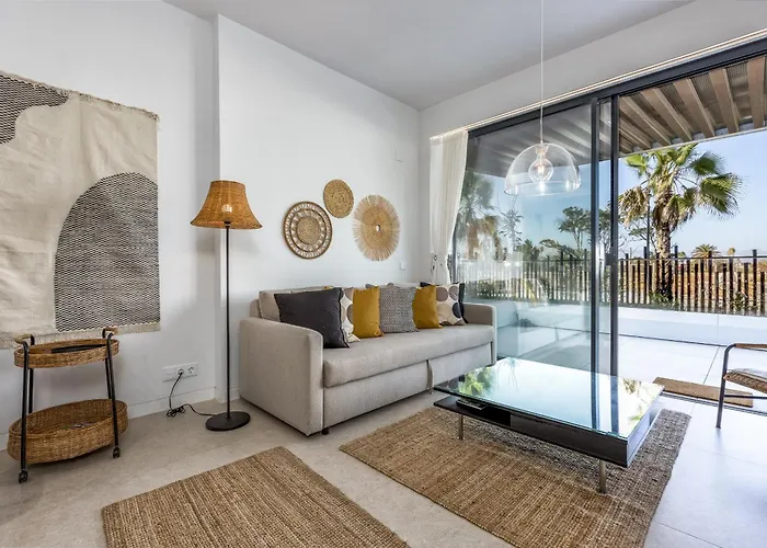 Vivi Homes - Sana Pool, Sauna, Gym & Lägenhet Torremolinos