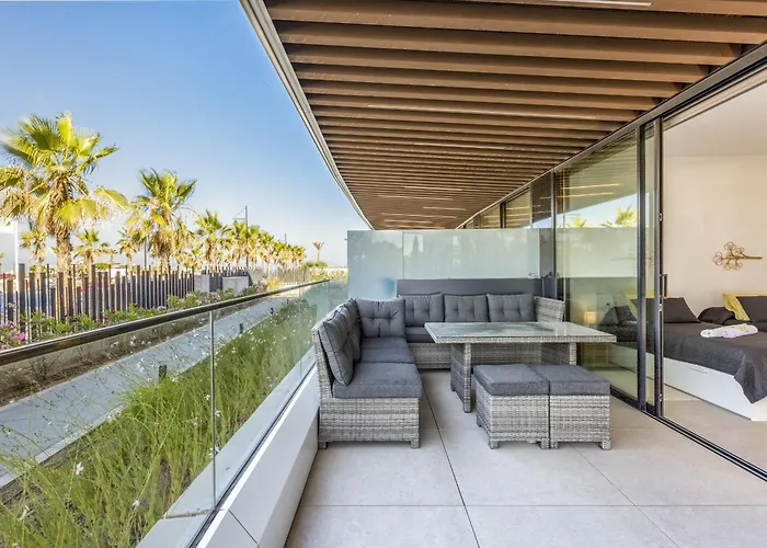 Vivi Homes - Sana Pool, Sauna, Gym & Torremolinos